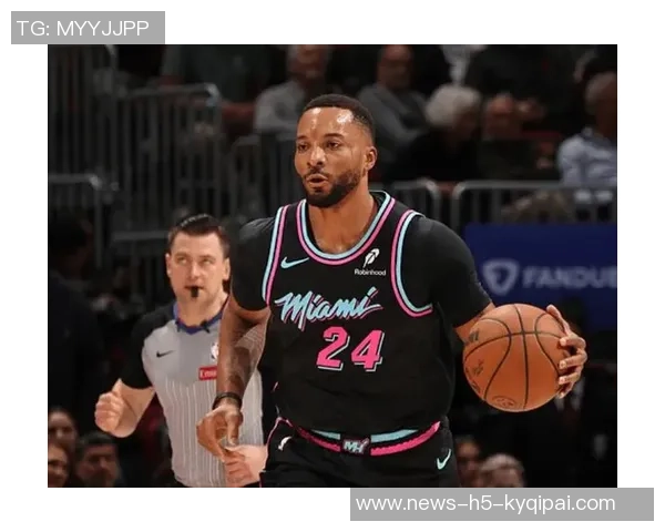 鲍威尔谈季前赛外界重建论希望低估心态贯穿整个赛季